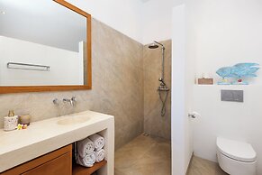 Villa Bloom by Villa Finder