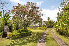 Villa Bloom by Villa Finder