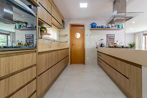 PF13 Casa 05 Suítes - Praia do Forte