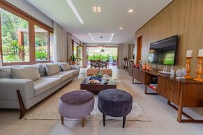 PF13 Casa 05 Suítes - Praia do Forte