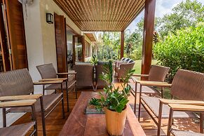 PF13 Casa 05 Suítes - Praia do Forte