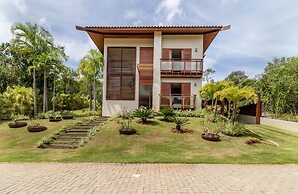 PF13 Casa 05 Suítes - Praia do Forte