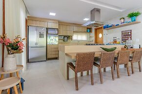 PF13 Casa 05 Suítes - Praia do Forte