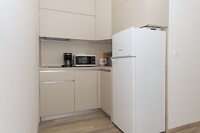 Makarska Beach Apartments Mara