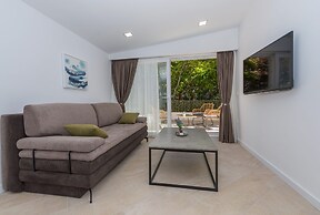 Makarska Beach Apartments Mara