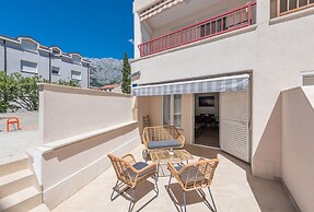 Makarska Beach Apartments Mara