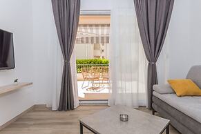 Makarska Beach Apartments Mara