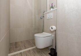 Makarska Beach Apartments Mara