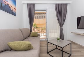 Makarska Beach Apartments Mara