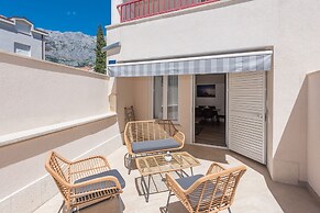 Makarska Beach Apartments Mara