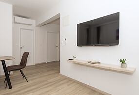 Makarska Beach Apartments Mara