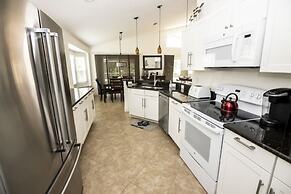 Susan's Southern Dunes Vacation Home 3 Bedroom Home by RedAwning