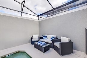 5 Bed Storey Lake Beautiful Townhome! 5 Bedroom Townhouse by RedAwning