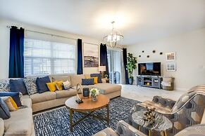 5 Bed Storey Lake Beautiful Townhome! 5 Bedroom Townhouse by RedAwning