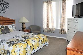 Elma's Southern Dunes Vacation Home 6 Bedroom Home by RedAwning