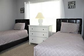 Elma's Southern Dunes Vacation Home 6 Bedroom Home by RedAwning