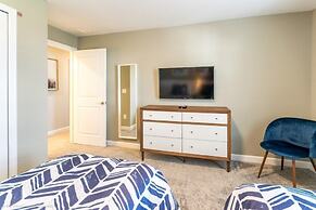 4 Bed Storey Lake Resort With Lazy River 4 Bedroom Townhouse by RedAwn