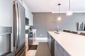 4 Bed Storey Lake Resort With Lazy River 4 Bedroom Townhouse by RedAwn