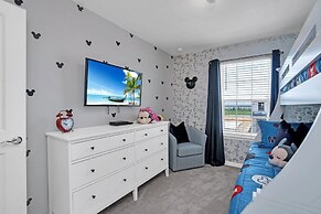 5 Bed With Fantastic Game Room In Fun Resort! 5 Bedroom Townhouse by R