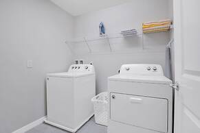 5 Bed With Fantastic Game Room In Fun Resort! 5 Bedroom Townhouse by R