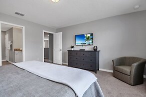 5 Bed With Fantastic Game Room In Fun Resort! 5 Bedroom Townhouse by R