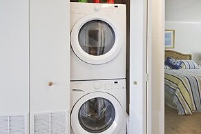 Harbour Island 403l 2 Bedroom Condo by RedAwning