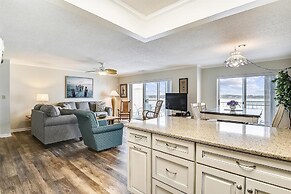 Harbour Island 403l 2 Bedroom Condo by RedAwning