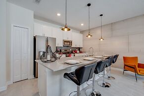 Storey Lake Resort 4 Bed With Private Pool 4 Bedroom Townhouse by RedA