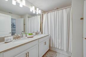 Storey Lake Resort 4 Bed With Private Pool 4 Bedroom Townhouse by RedA