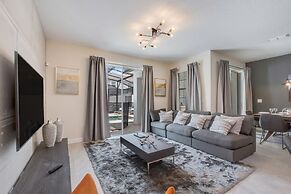 Storey Lake Resort 4 Bed With Private Pool 4 Bedroom Townhouse by RedA