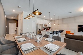 Storey Lake Resort 4 Bed With Private Pool 4 Bedroom Townhouse by RedA