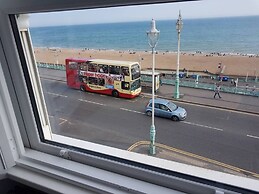 Direct Sea Views, Seafront Location & Free Parking