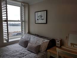 Direct Sea Views, Seafront Location & Free Parking