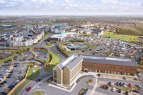Holiday Inn Express Cambridge West Cambourne by IHG