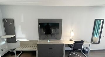 Travelodge by Wyndham Pigeon Forge Dollywood Lane