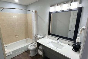 Travelodge by Wyndham Pigeon Forge Dollywood Lane