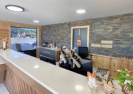 Travelodge by Wyndham Pigeon Forge Dollywood Lane