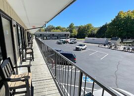 Travelodge by Wyndham Pigeon Forge Dollywood Lane