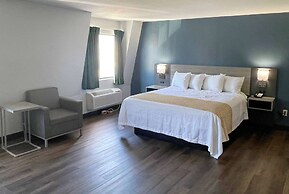 Travelodge by Wyndham Pigeon Forge Dollywood Lane