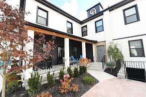 Colonial Hotel & Suites