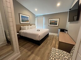 Colonial Hotel & Suites