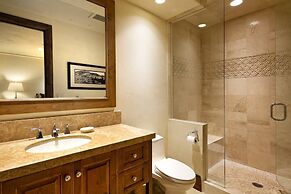 Fox Crossing Luxury Home