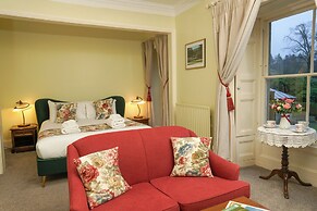 Lovelady Shield Hotel