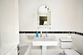 Lovelady Shield Hotel