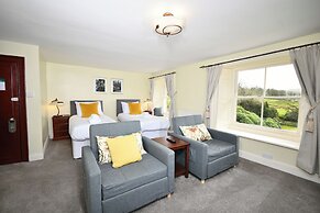 Lovelady Shield Hotel