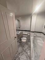 Lovelady Shield Hotel