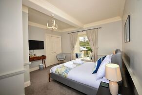 Lovelady Shield Hotel