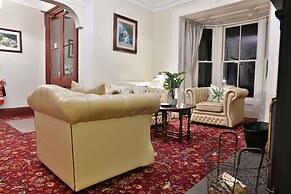 Lovelady Shield Hotel