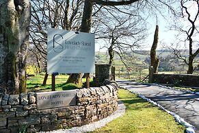 Lovelady Shield Hotel