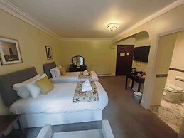 Lovelady Shield Hotel
